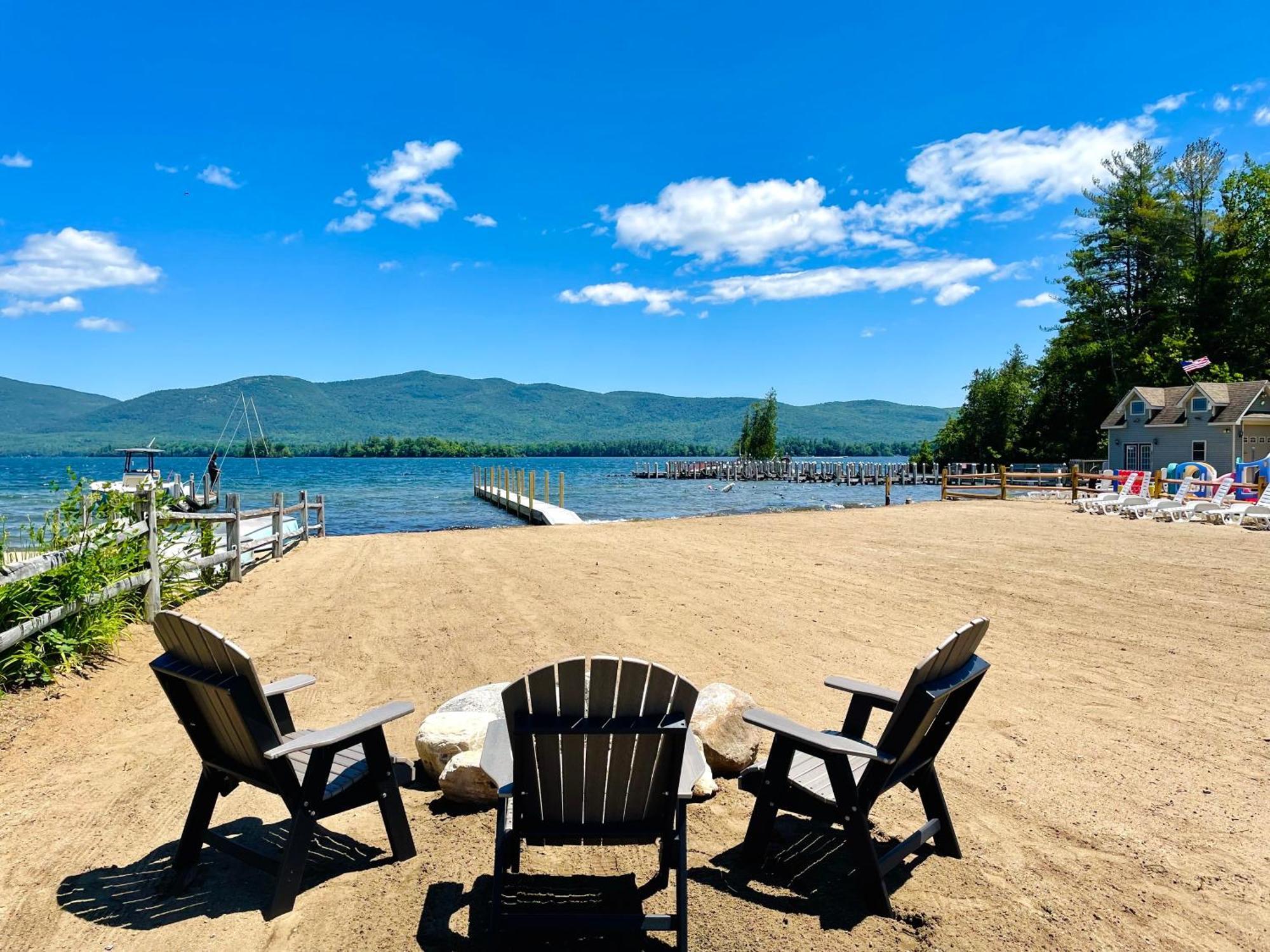 Waters Edge Lodge Lake George Exterior photo
