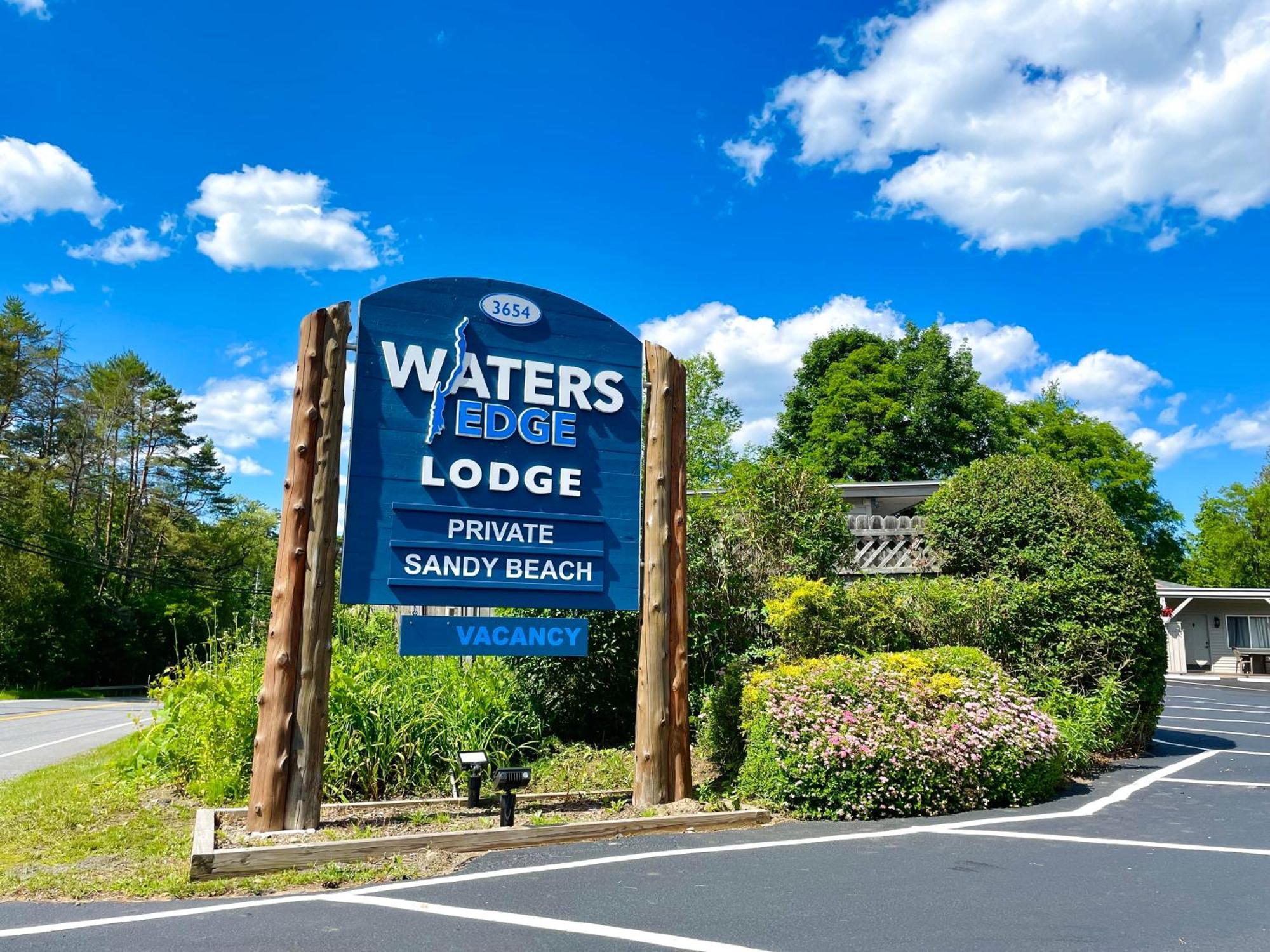 Waters Edge Lodge Lake George Exterior photo
